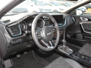 KIA Ceed 1.5T Nightline Navi Rückfahrkamera Privacy