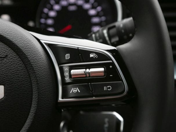 KIA Ceed 1.5T Nightline Navi Kamera Lenkradhzg LED KIA Ceed 1.5T Nightline Navi Kamera Lenkradhzg LED