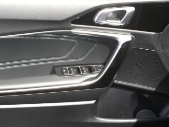 KIA Ceed 1.5T Nightline Navi Kamera Lenkradhzg