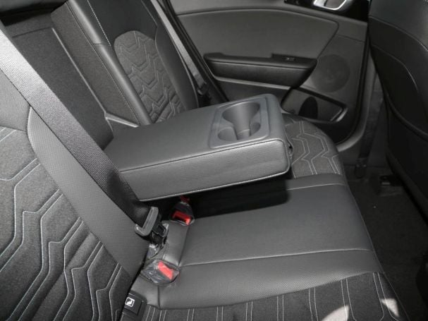 KIA Ceed 1.5T Nightline Navi Kamera Lenkradhzg KIA Ceed 1.5T Nightline Navi Kamera Lenkradhzg