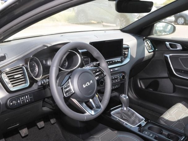 KIA Ceed 1.5T Nightline Navi Kamera Lenkradhzg KIA Ceed 1.5T Nightline Navi Kamera Lenkradhzg