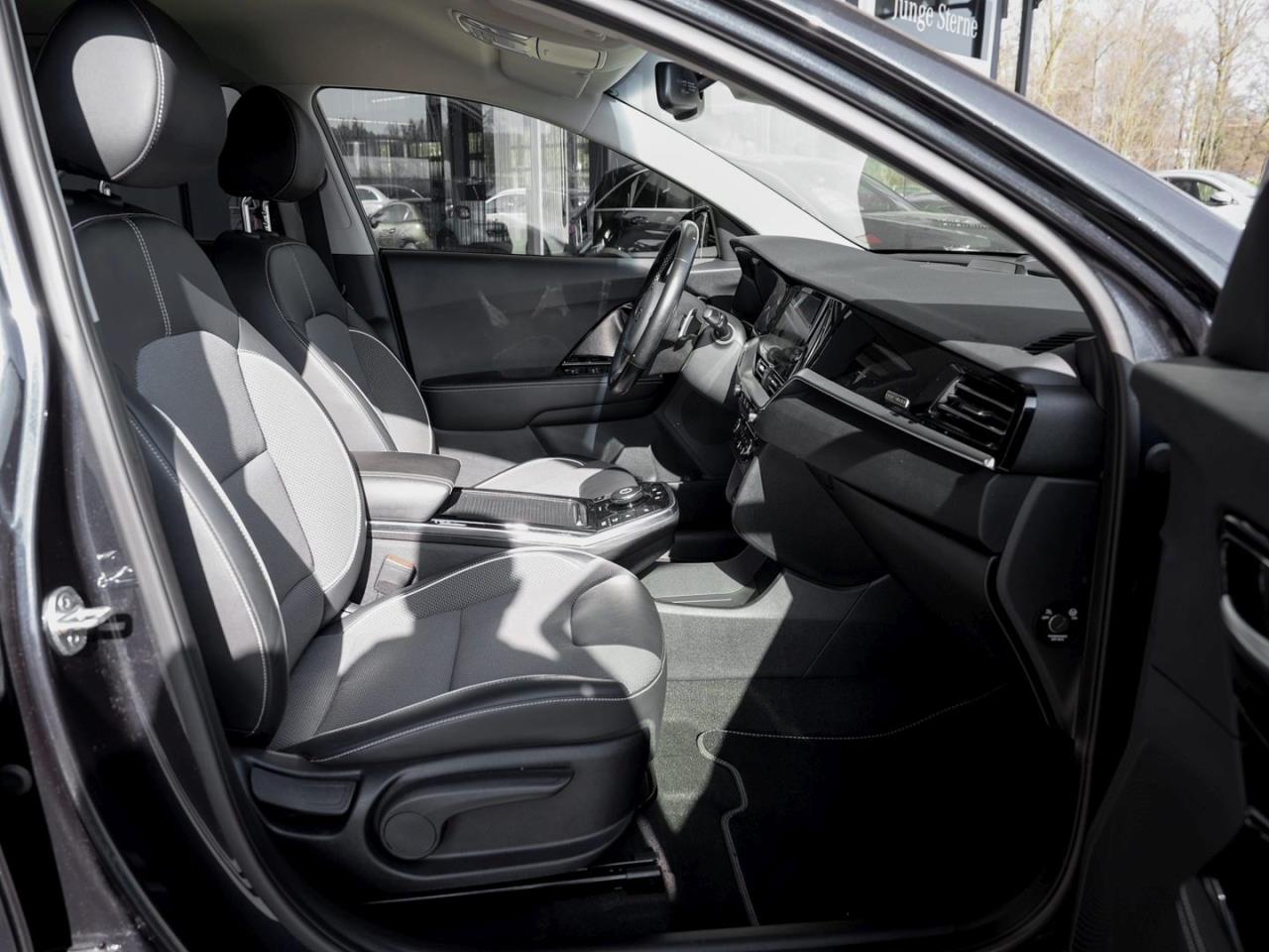 KIA e-Niro Vision  64 kWh Navi Kamera ACC Lenkradhzg