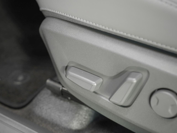 KIA EV3 58,3 kWh Earth Upgrade-Paket Klima Lenkradhzg