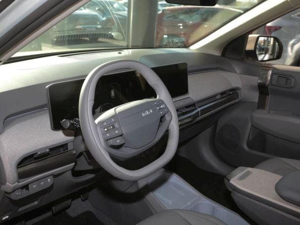 KIA EV3 58,3 kWh Earth Navi Totwinkel DriveWise 360° KIA EV3 58,3 kWh Earth Navi Totwinkel DriveWise 360°