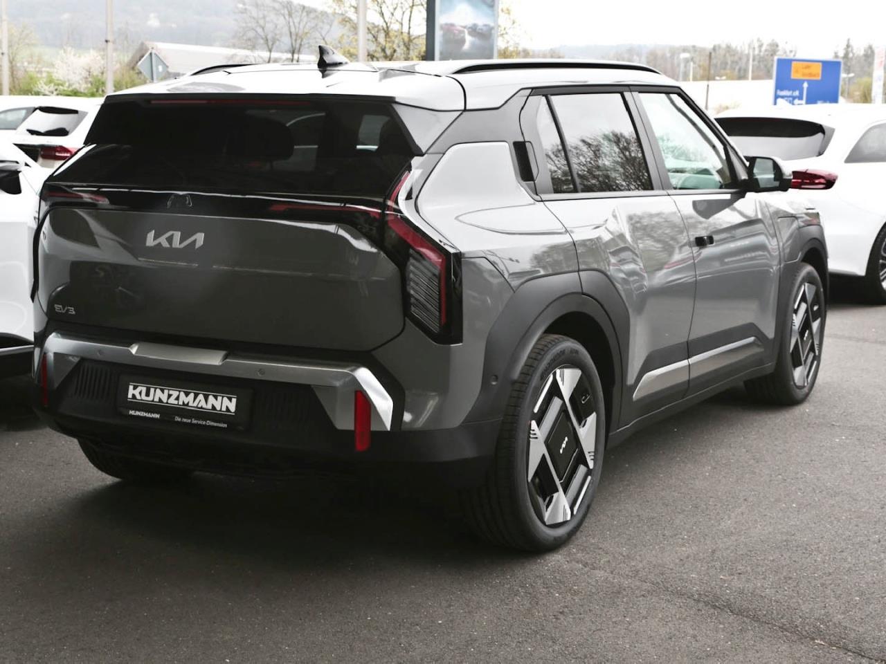 KIA EV3 58.3 kWh Earth Navi DriveWise Sound ACC 360°