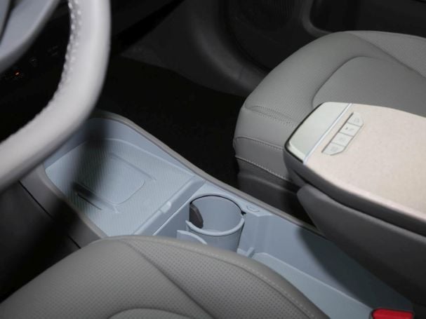 KIA EV3 58.3 kWh Earth Navi DriveWise Sound ACC 360° KIA EV3 58.3 kWh Earth Navi DriveWise Sound ACC 360°
