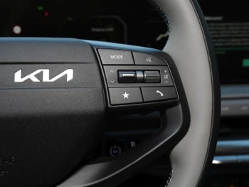 KIA EV4 81,4 kWh Earth Navi Panorama HeadUp 360°