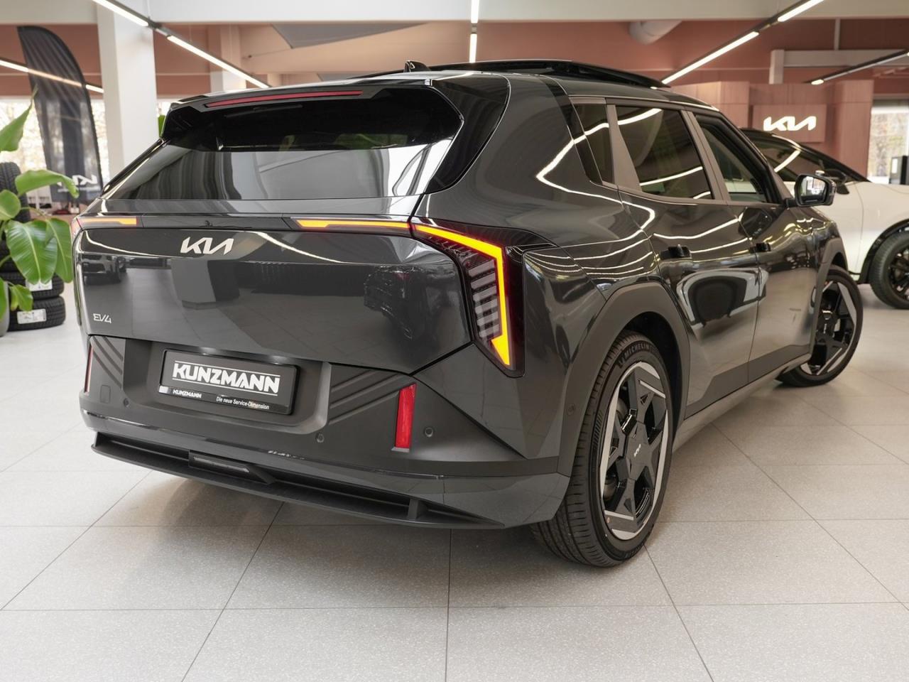 KIA EV4 81,4 kWh Earth Navi Schiebedach Sound-P 360°