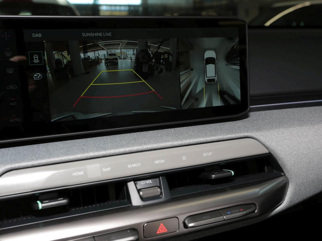 KIA EV4 81,4 kWh Earth Navi Schiebedach Sound-P 360°