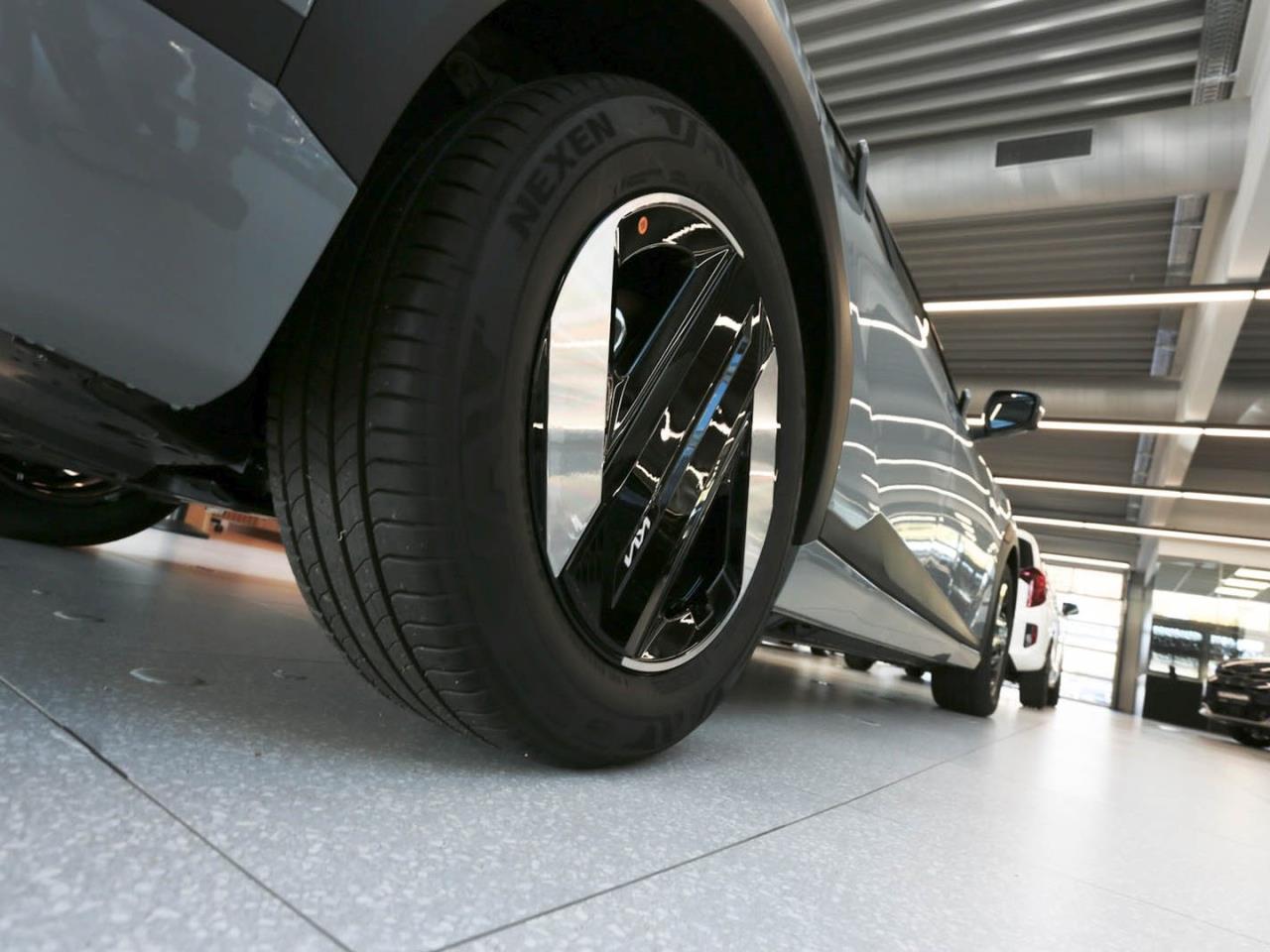 KIA EV4 81,4 kWh Earth Navi Schiebedach Sound-P 360°