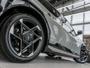 KIA EV4 81,4 kWh GT-Line Navi Panorama HeadUp 360°