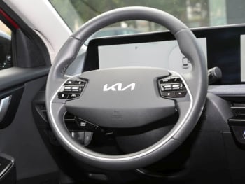 KIA EV6 58 kWh 2WD Kamera Lenkradheizung Navi Sitzhzg