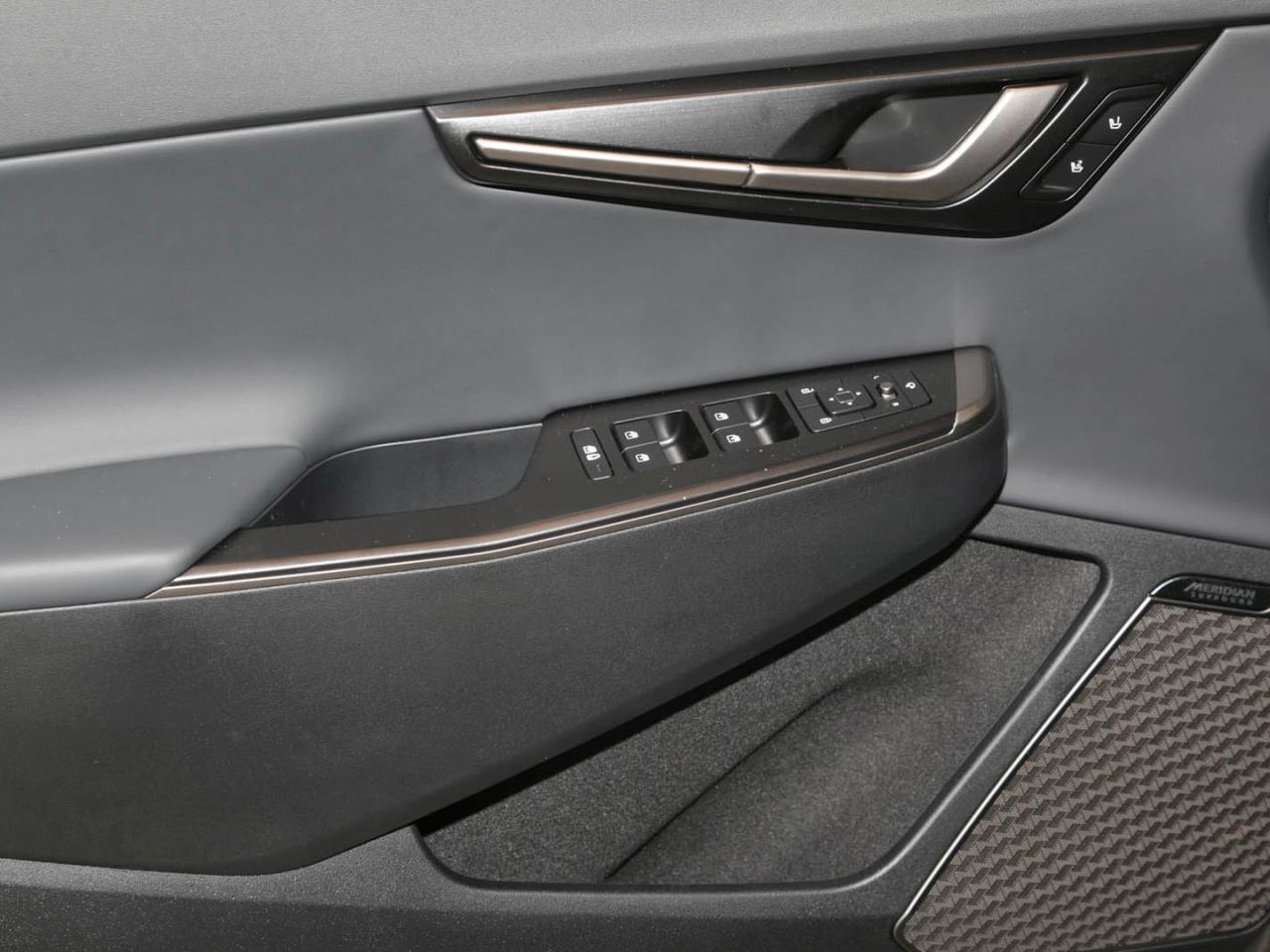 KIA EV6 84 kWh Earth Navi HeadUp Memory SoundP 360°