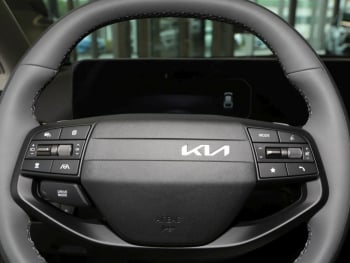 KIA EV6 84 kWh Earth Navi HeadUp Memory SoundP 360°
