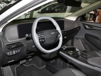 KIA EV6 84 kWh Earth Navi HeadUp Memory SoundP 360°