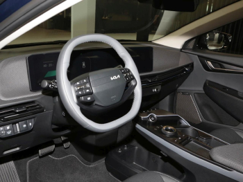 KIA EV6 84 kWh Earth Navi Memory 360°-Kamera ACC