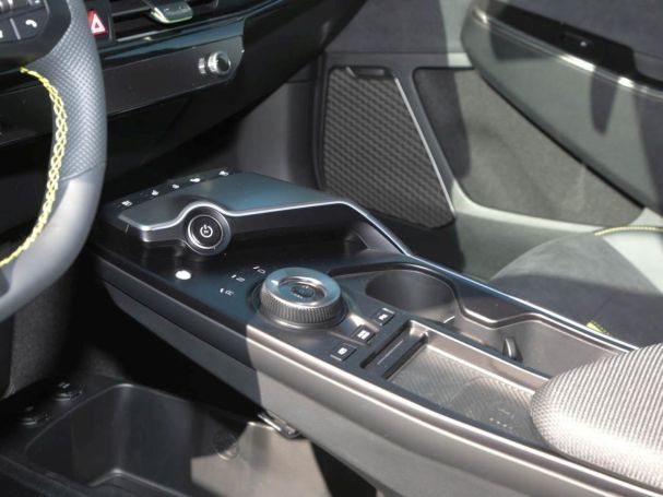 KIA EV6 GT 84 kWh AWD Navi HeadUp Schiebedach 360° KIA EV6 GT 84 kWh AWD Navi HeadUp Schiebedach 360°