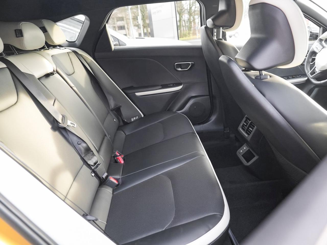 KIA K4 1.6T DCT GT-Line Memory Navi Harman/Kardon