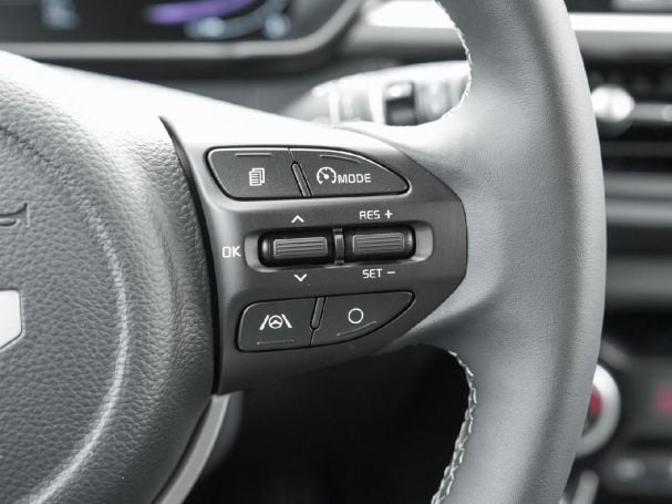 KIA Picanto 1.2 Spirit Navi Kamera Privacy Totwinkel KIA Picanto 1.2 Spirit Navi Kamera Privacy Totwinkel
