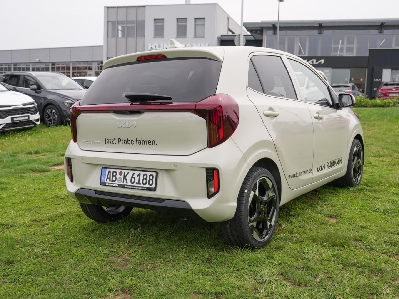 KIA Picanto 1.2 Spirit Navi Kamera Privacy Totwinkel KIA Picanto 1.2 Spirit Navi Kamera Privacy Totwinkel