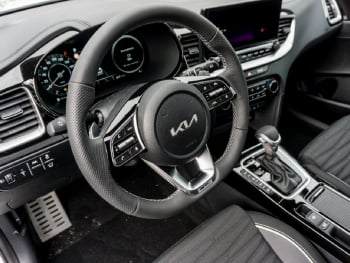 KIA ProCeed 1.5T DCT GT-Line Navi Kamera ACC JBL