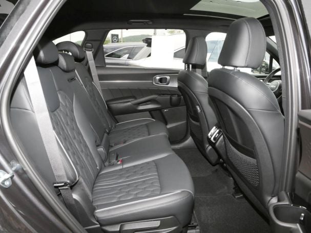 KIA Sorento 1.6T PHEV AWD Platinum Panorama ACC KIA Sorento 1.6T PHEV AWD Platinum Panorama ACC