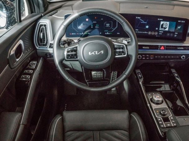 KIA Sorento 1.6T PHEV AWD Platinum Navi Head-UP KIA Sorento 1.6T PHEV AWD Platinum Navi Head-UP