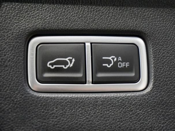 KIA Sorento 1.6T PHEV AWD Platinum Navi Head-UP KIA Sorento 1.6T PHEV AWD Platinum Navi Head-UP