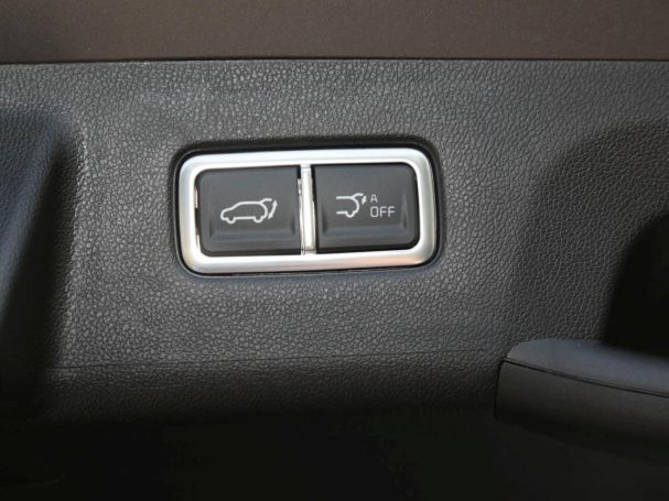 KIA Sorento 2.2 CRDi DCT AWD Platinum Navi HeadUp 360° KIA Sorento 2.2 CRDi DCT AWD Platinum Navi HeadUp 360°