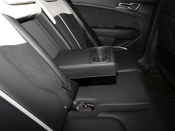 KIA Sportage 1.6T DCT AWD GT-Line Navi Panorama 360°