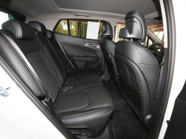 KIA Sportage 1.6T DCT Spirit Panorama HUD Totwinkel