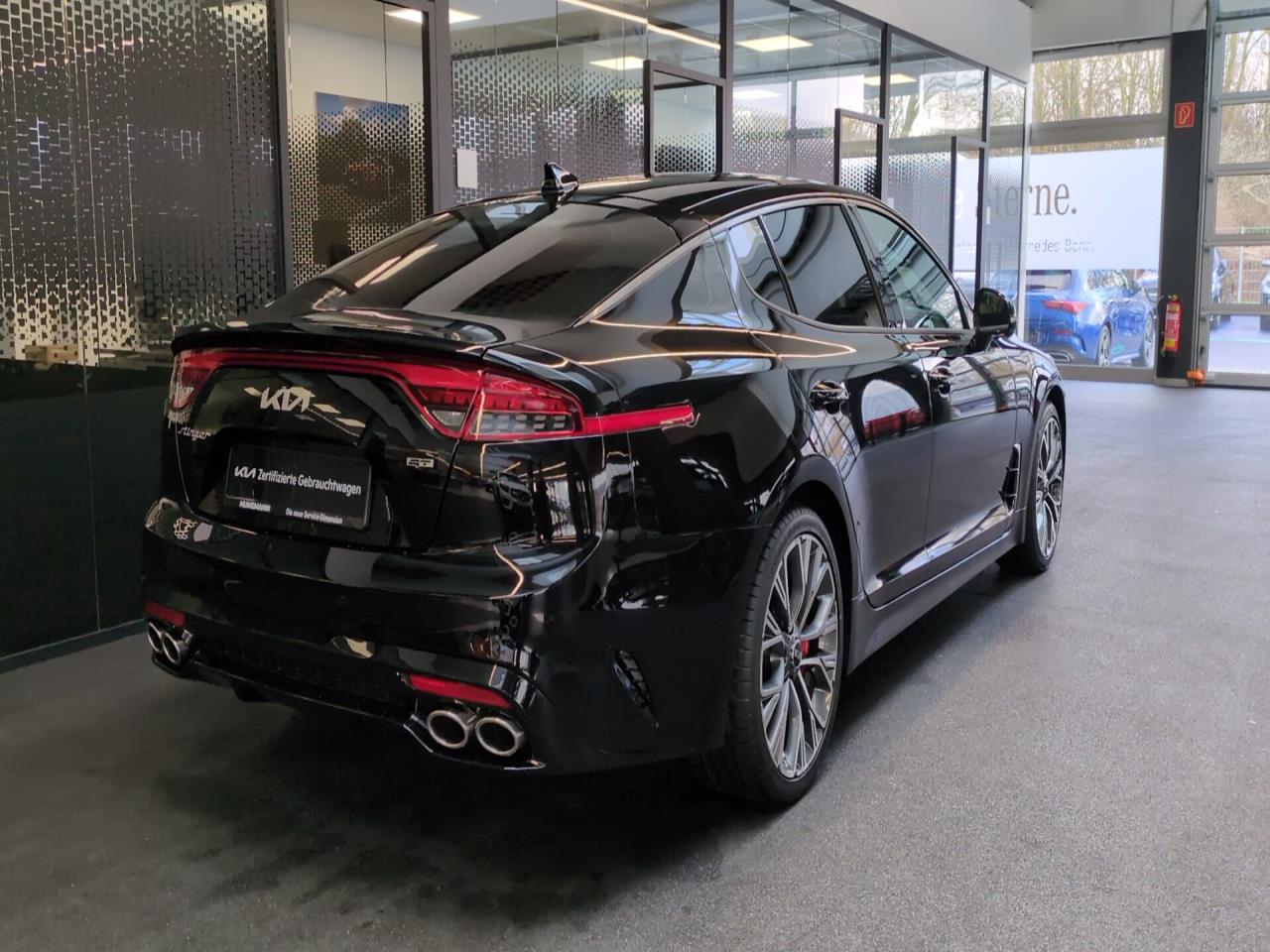 KIA Stinger 3.3 V6 T-GDI  4WD GT Schiebedach 360°