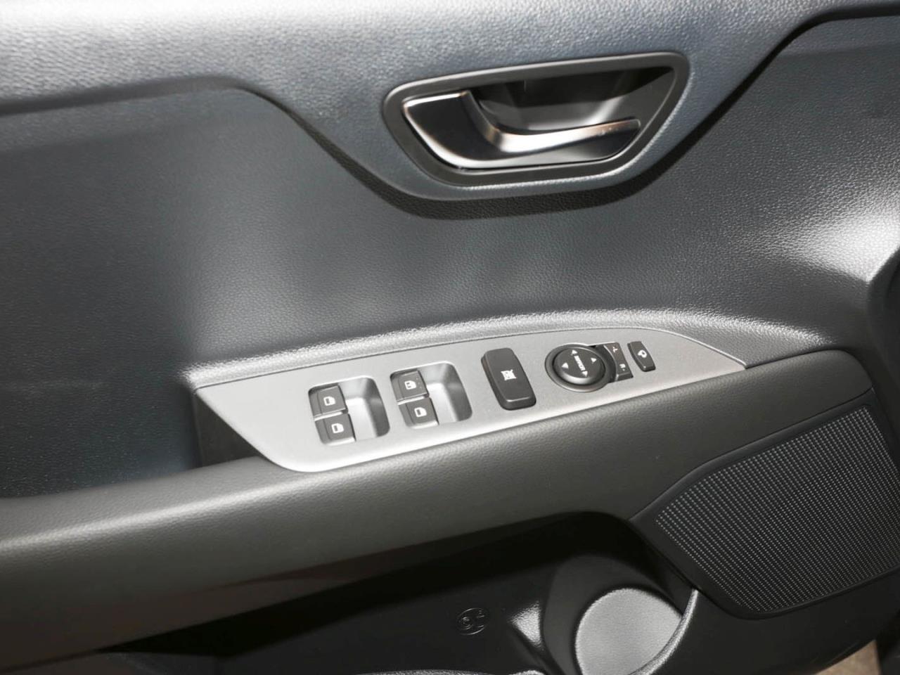 KIA Stonic 1.0T DCT GT-Line Navi ACC Kamera