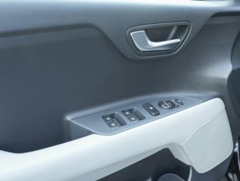 KIA Stonic 1.0T DCT Nightline Navi Lenkradhzg Kamera