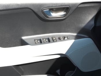 KIA Stonic 1.0T DCT Nightline Navi Kamera
