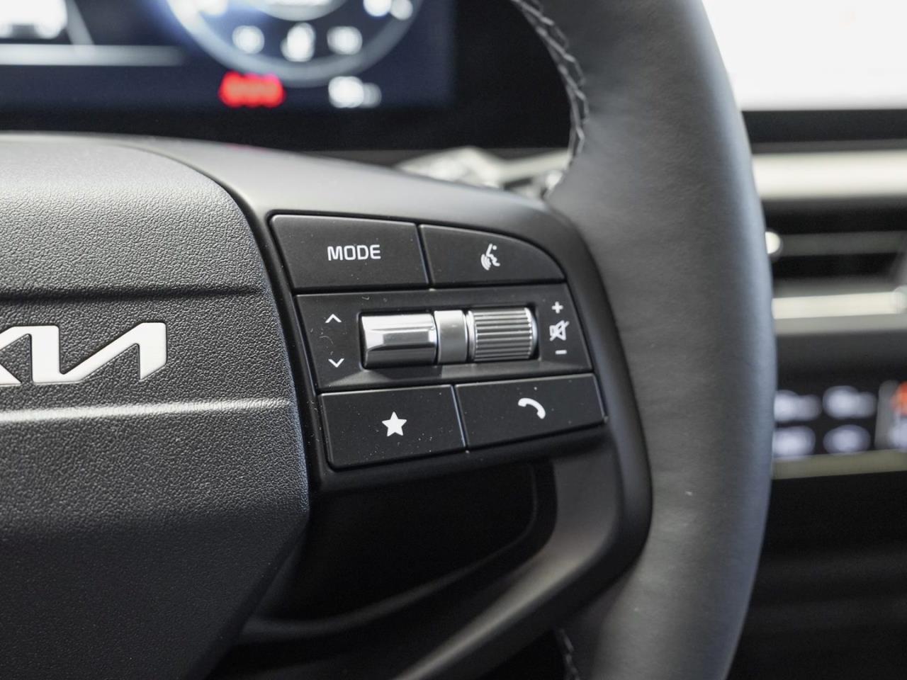 KIA Stonic 1.0T DCT Spirit Kamera ACC SpurhaltePaket