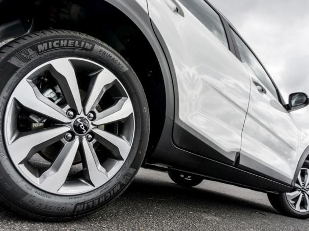 KIA Stonic 1.0T DCT Vision Navi Lenkradhzg Kamera KIA Stonic 1.0T DCT Vision Navi Lenkradhzg Kamera