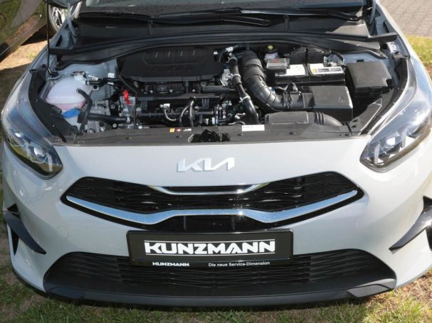 KIA Ceed SW 1.5T Nightline Navi Kamera Lenkradhzg KIA Ceed SW 1.5T Nightline Navi Kamera Lenkradhzg