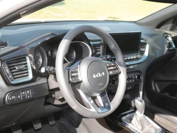 KIA Ceed SW 1.5T Nightline Navi Kamera Lenkradhzg