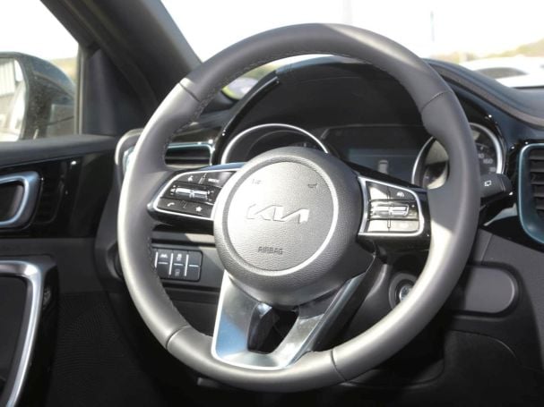 KIA Ceed SW 1.5T Nightline Navi Kamera Lenkradhzg KIA Ceed SW 1.5T Nightline Navi Kamera Lenkradhzg