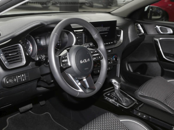 KIA Xceed 1.5 T-GDI Vision PDC Kamera KomfortPaket
