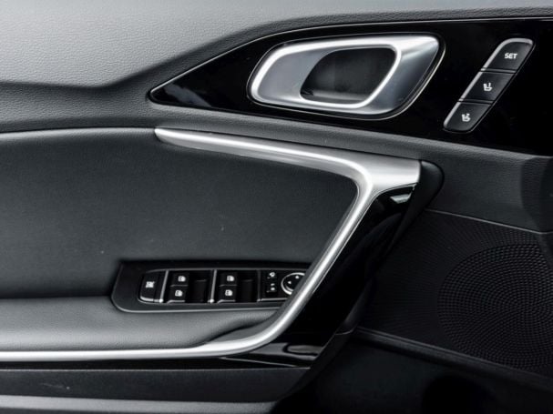 KIA XCeed 1.5T DCT GT-Line Navi Panorama Kamera ACC