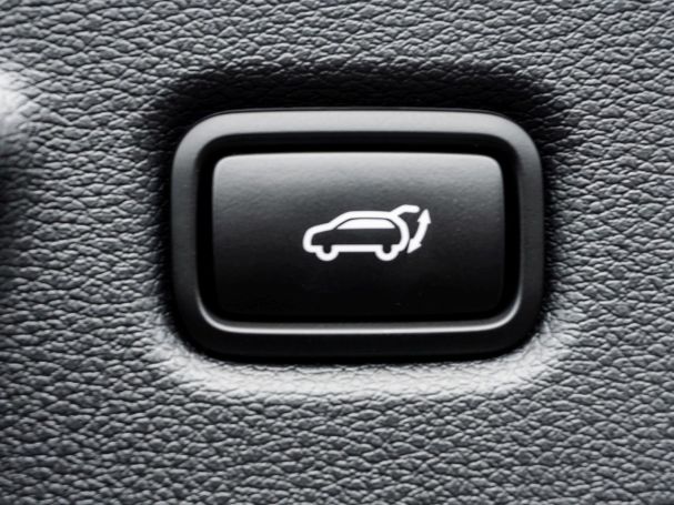 KIA XCeed 1.5T DCT GT-Line Navi Panorama Kamera ACC