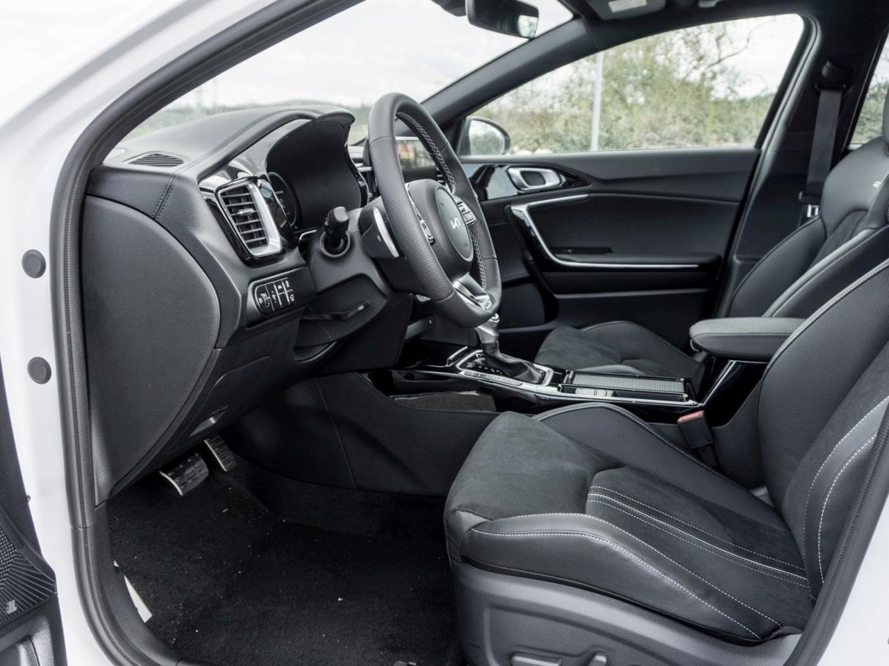 KIA XCeed 1.5T DCT GT-Line Navi Panorama Kamera ACC