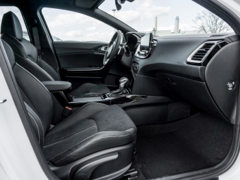 KIA XCeed 1.5T DCT GT-Line Navi Panorama Kamera ACC