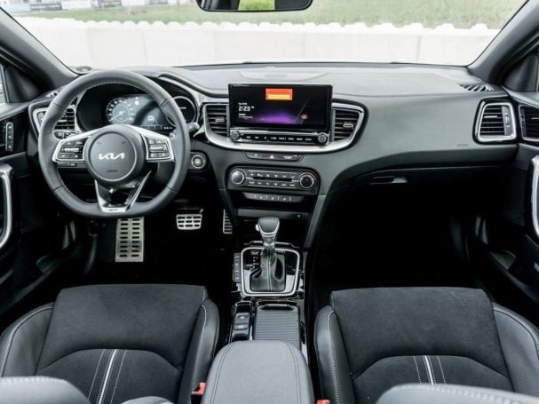 KIA XCeed 1.5T DCT GT-Line Panorama Kamera Memory ACC KIA XCeed 1.5T DCT GT-Line Panorama Kamera Memory ACC