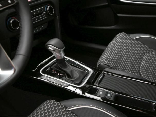 KIA XCeed 1.5T DCT Spirit Navi ACC Kamera SpurP LED KIA XCeed 1.5T DCT Spirit Navi ACC Kamera SpurP LED