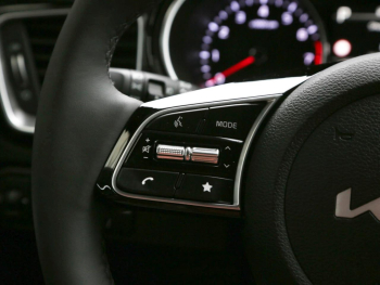 KIA XCeed 1.5T DCT Vision Navi Lenkradhzg Kamera ACC