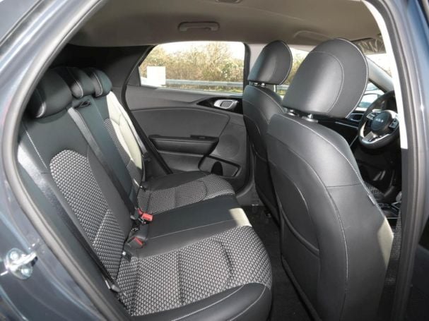 KIA XCeed 1.5T DCT Vision Navi Lenkradhzg Kamera ACC KIA XCeed 1.5T DCT Vision Navi Lenkradhzg Kamera ACC