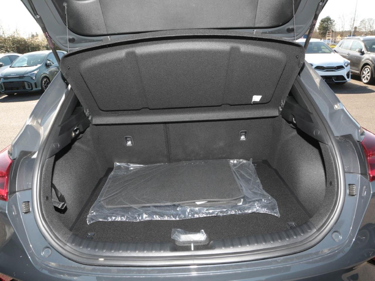 KIA XCeed 1.5T DCT Vision Navi Lenkradhzg Kamera ACC